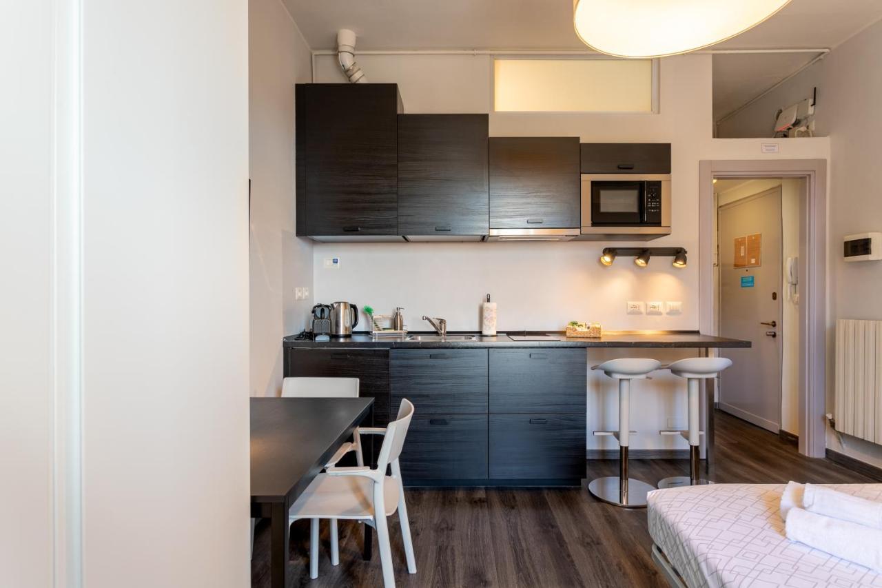 Luna Homes - Studio In Farini Mailand Exterior foto